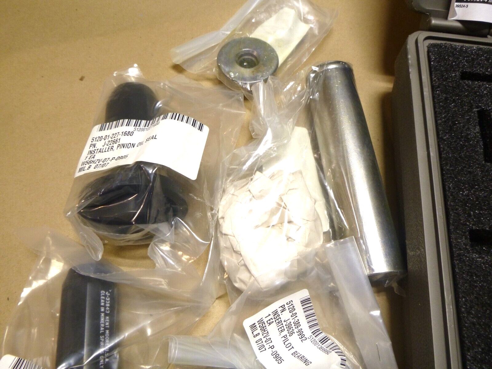 Humvee M998 M1097 Transfer Case Repair 17 Pc. Tool Kit 57K0236 Kent Moore J43699 | Industrial MRO Tools and Replacement Industrial Equipment Components
