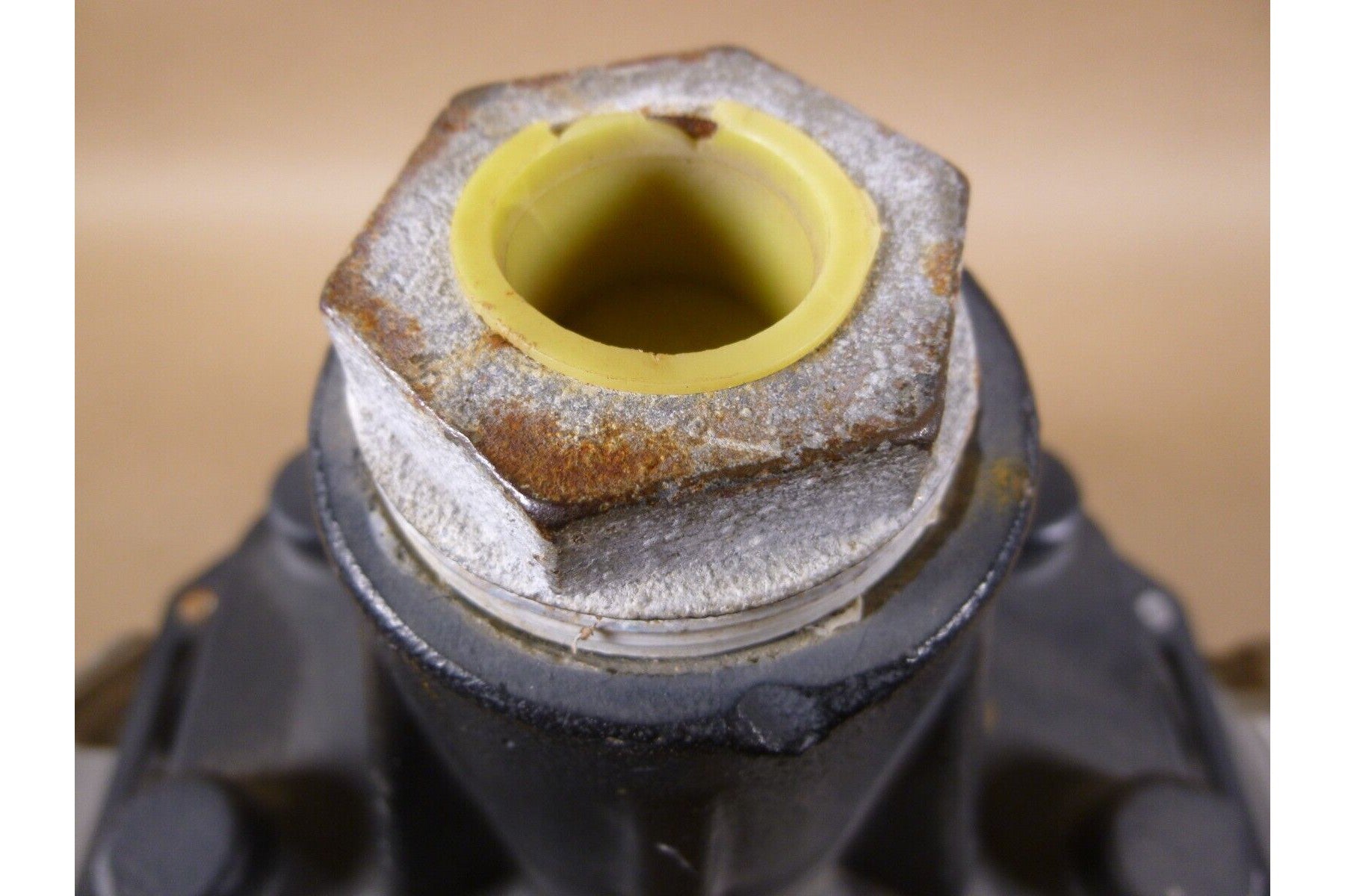 Ingersoll Rand ARO SB20A-ASP-T Pulsation Dampener , 2" NPT , 120PSI | Industrial MRO Replacement Parts, Manufacturing Machine Parts & Components, Heavy Equipment Parts Supplier