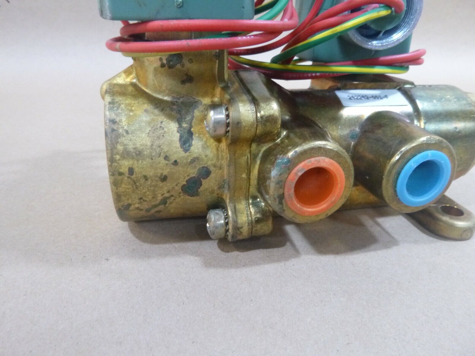New Asco 8344G50 Pilot Operated 4-Way Dual Solenoid Valve, 10-300 Psi, 120 Volt | Industrial MRO Replacement Parts, Manufacturing Machine Parts & Components, Heavy Equipment Parts Supplier