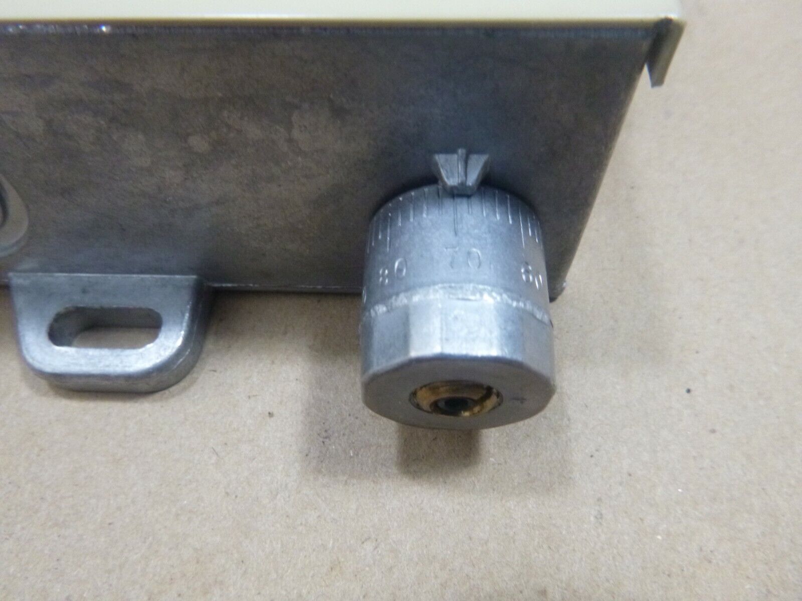 New Barber Coleman TC-282-174 Three Stage Thermostat w/ Remote Bulb 10F to 90F | Industrial MRO Replacement Parts, Manufacturing Machine Parts & Components, Heavy Equipment Parts Supplier