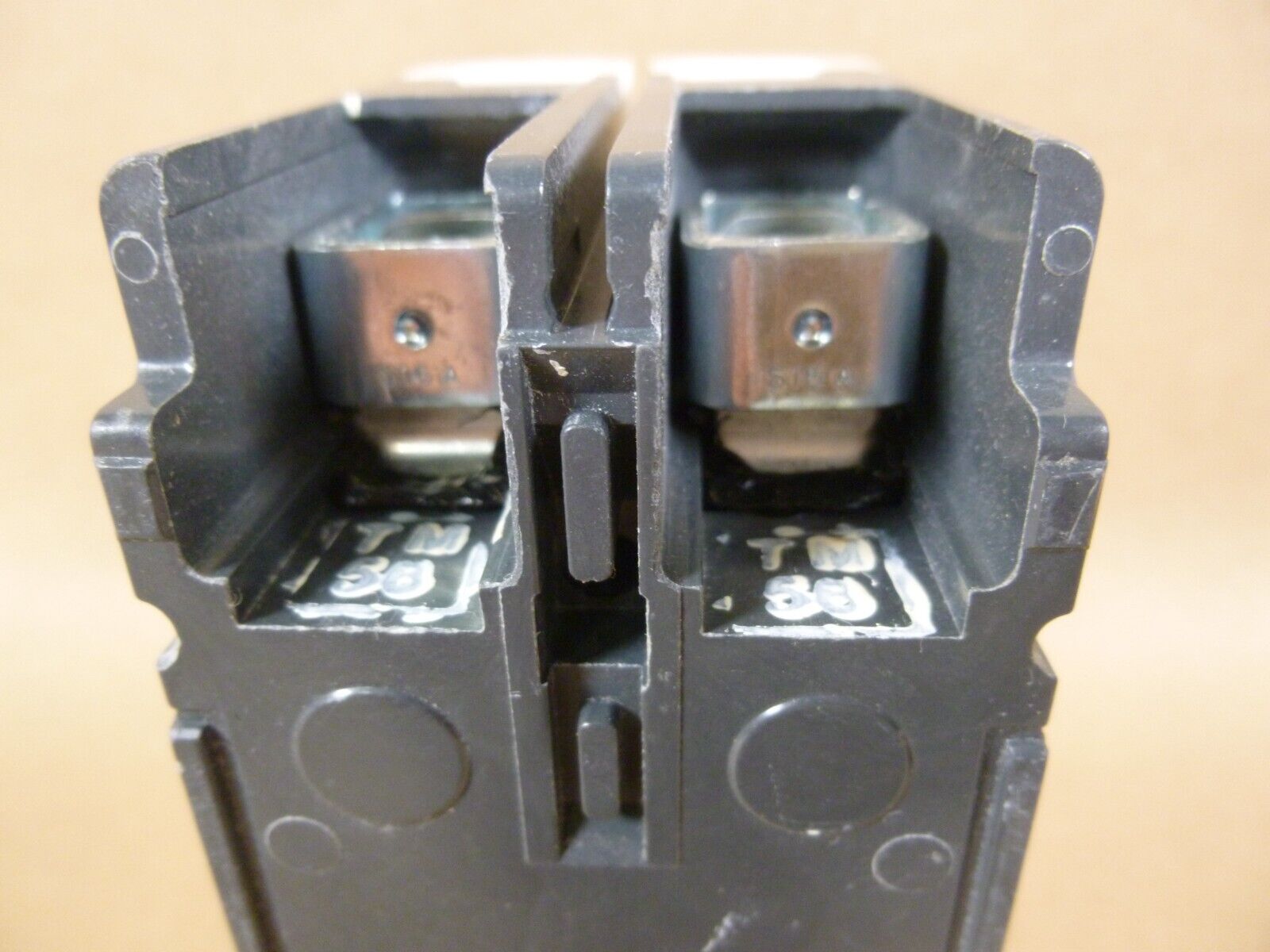 NEW Eaton EGB2100FFG Molded Case Breakers EG Frame 2P 100A 480V 50/60Hz | Electrical MRO Replacement Parts & Components and Commercial Electrical Supplies Company