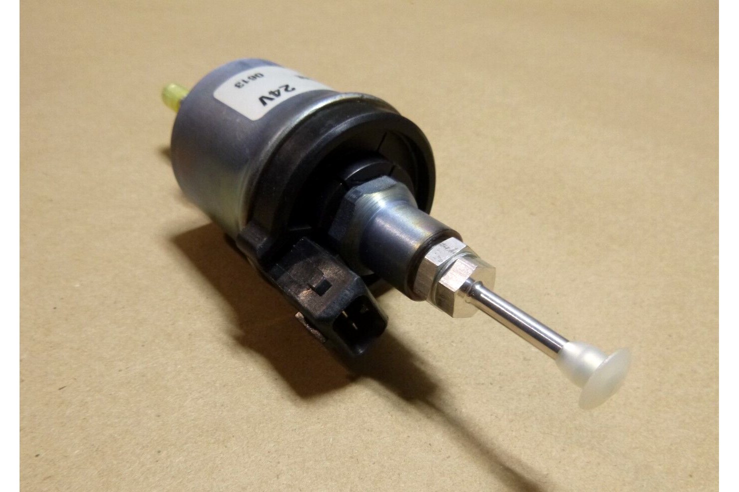 Eberspacher 24V Auxiliary Heater Fuel Pump 25-1963-46, Benzin / Diesel / PME | Industrial MRO Replacement Parts, Manufacturing Machine Parts & Components, Heavy Equipment Parts Supplier