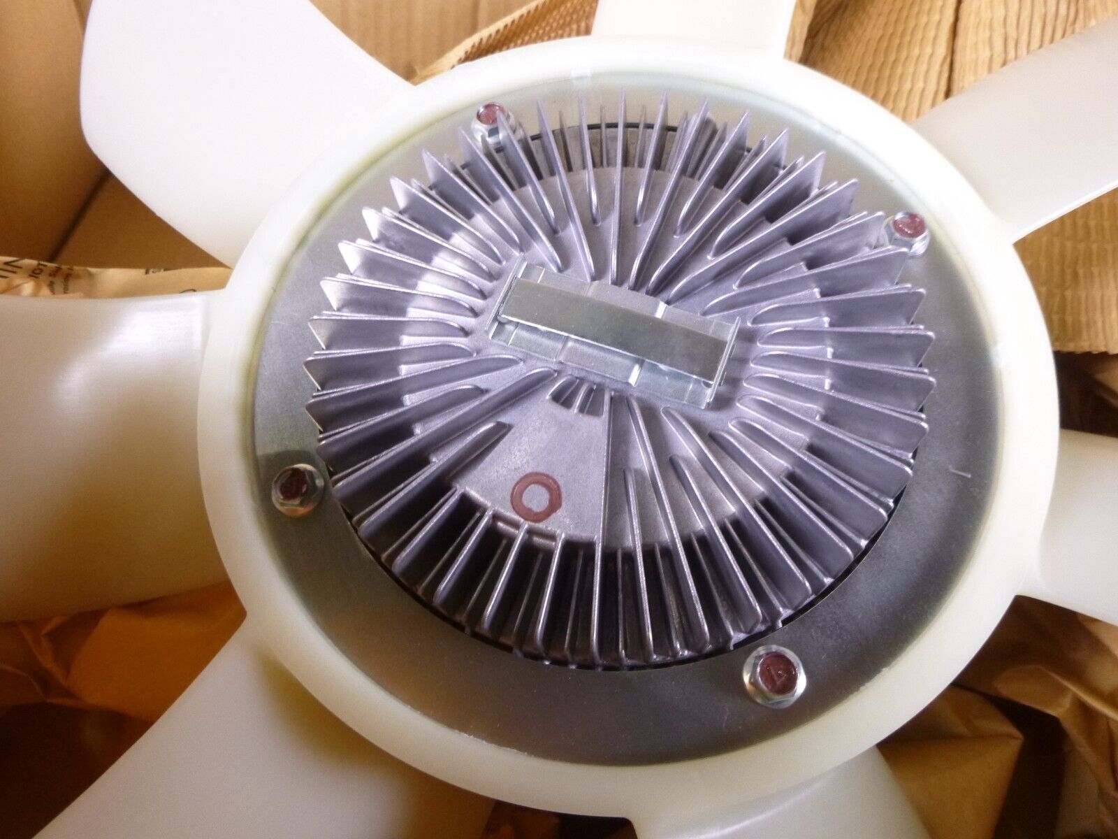New Genuine Isuzu 20" Cooling Fan W/ Clutch For NRR 2005-2007, 8973293941 | Replacement Truck Parts, Trailer Accessories, Automobile Supplies, Car Parts & Accessories