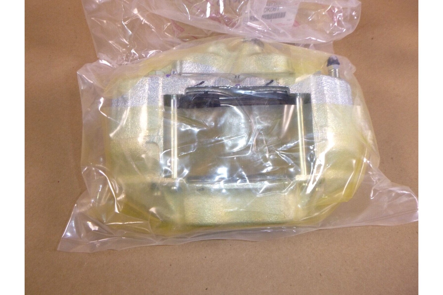 NEW GENUINE TOYOTA 47730-0K061 RIGHT HAND FRONT BRAKE CALIPER HILUX 2005-2015 | Replacement Truck Parts, Trailer Accessories, Automobile Supplies, Car Parts & Accessories