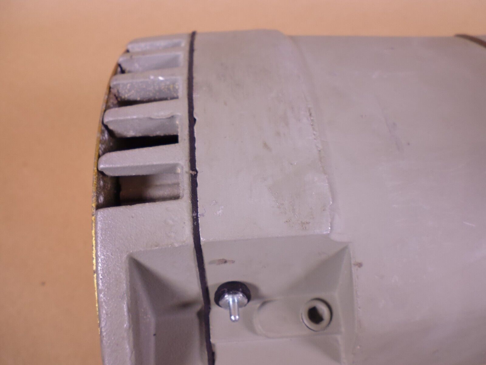 OEM Delco Remy 19010002 24V Generator 75A , 2920-01-444-2691 For Cat Engine | Industrial Tractor Parts Supplier and Surplus Tractor Parts & Accessories