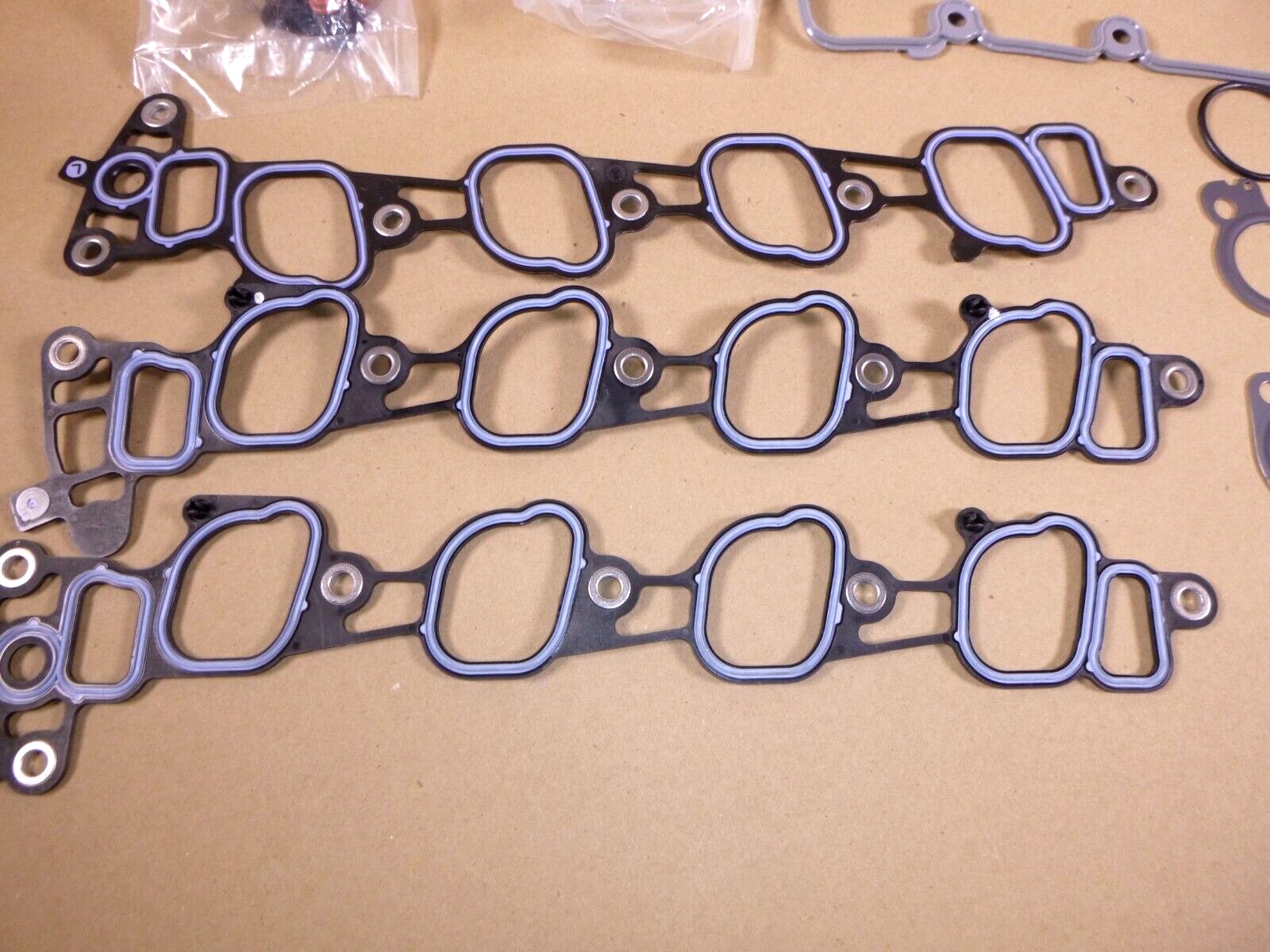 OEM Genuine Ford Gasket Kit 2L3Z-6079-DA, 2L3Z-6079-DB, 2L3Z-6079-A, 2L3Z-6079-A | Replacement Truck Parts, Trailer Accessories, Automobile Supplies, Car Parts & Accessories