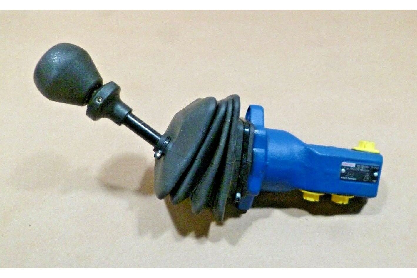 RT240 CONTAINER HANDLER CAB HYDRAULIC PARKING BRAKE ACTUATOR 923937.0009 | Replacement Truck Parts, Trailer Accessories, Automobile Supplies, Car Parts & Accessories