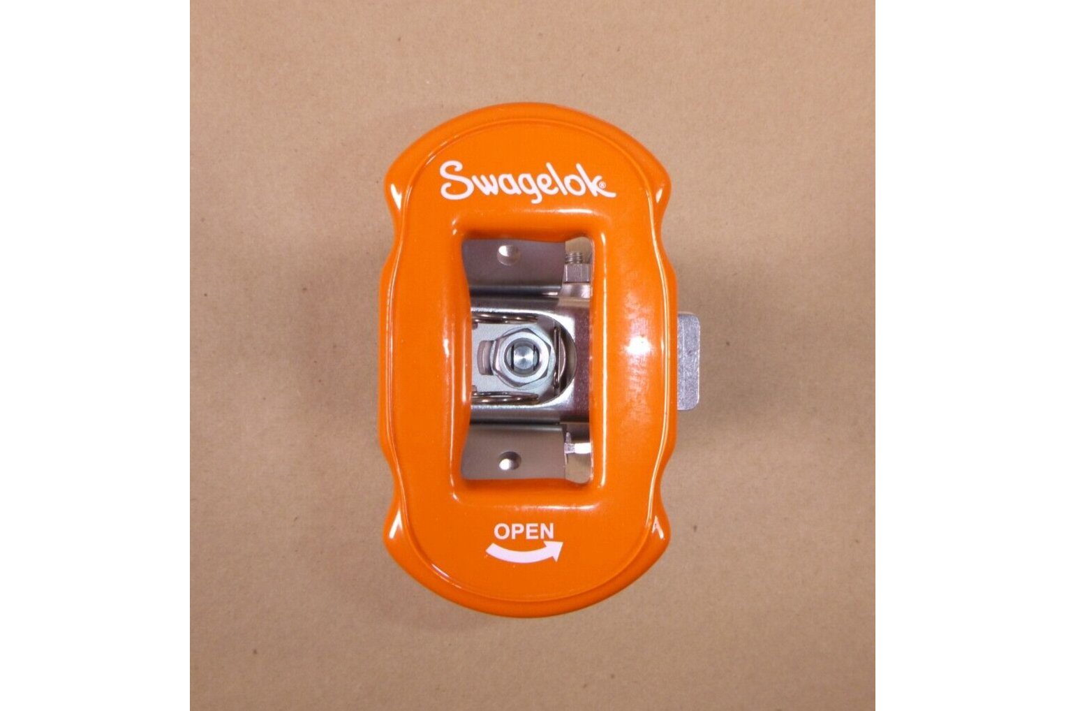 Swagelok 3-Piece 60E Series Ball Valve, 3/8" FNPT, Oval Handle SS-63EMS6-LLK-MB | Industrial MRO Replacement Parts, Manufacturing Machine Parts & Components, Heavy Equipment Parts Supplier