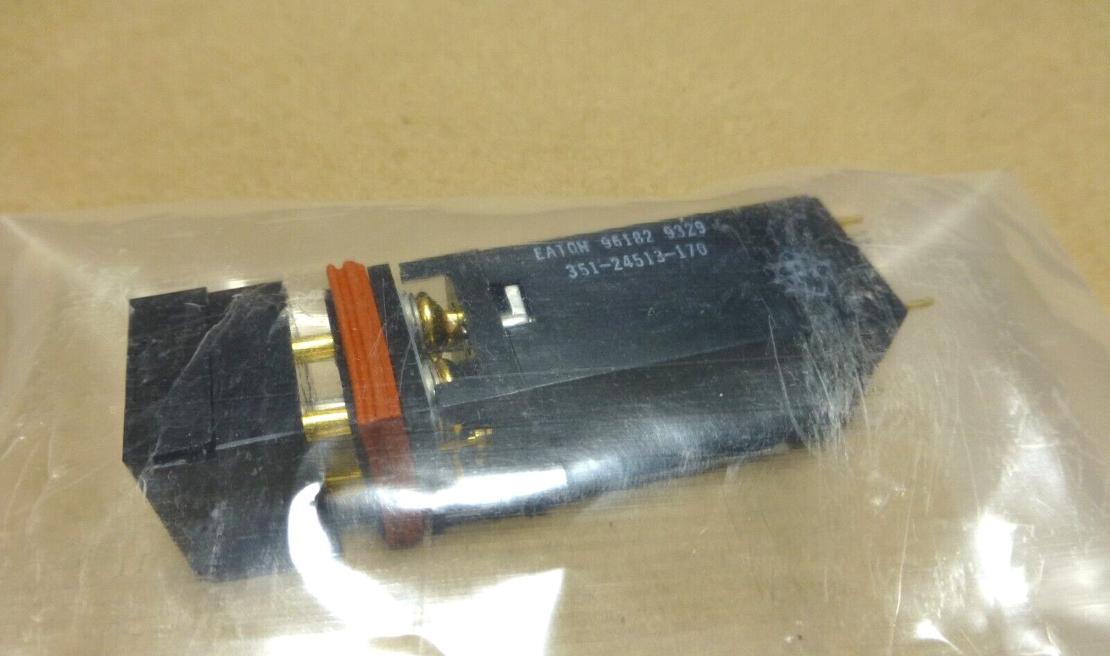 USGI Military Naval Indicator Light, Eaton 351-24513-170, 6210-01-259-0742 | Industrial MRO Replacement Parts, Manufacturing Machine Parts & Components, Heavy Equipment Parts Supplier