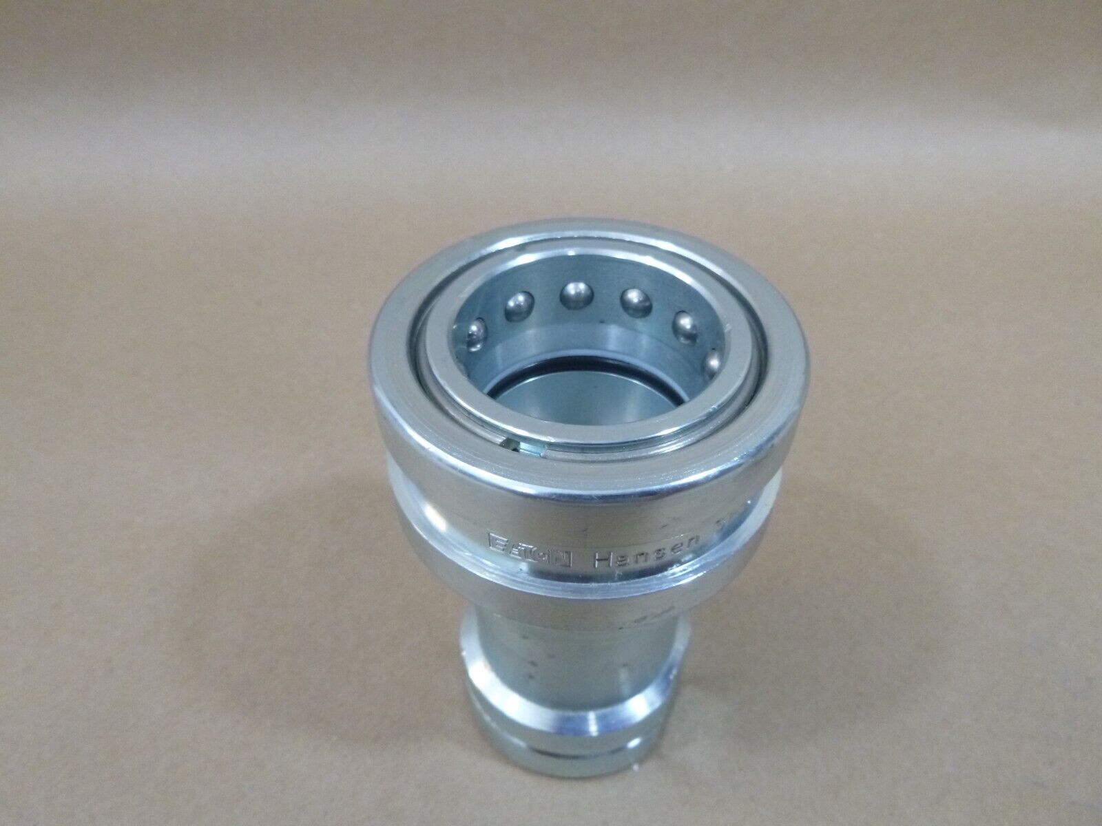 (11x) EATON HANSEN Hydraulic Quick Connect Hose Coupling 1" Female Socket 8HP16 | Industrial MRO Replacement Parts, Manufacturing Machine Parts &amp; Components, Heavy Equipment Parts Supplier