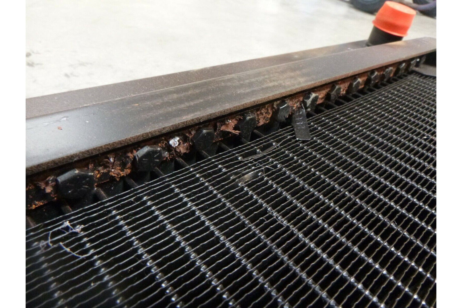 15KW 30KW 100KW MILITARY GENERATOR ENGINE RADIATOR 409667 , 2930-01-541-1912 | Genuine MEP Generator Replacement Parts and Military Surplus Generator Parts