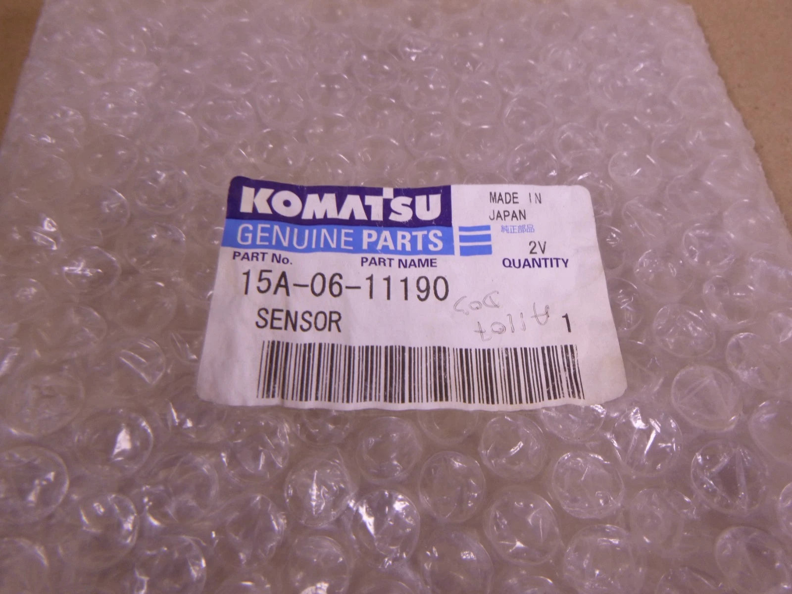 OEM KOMATSU 15A-06-11190 ENGINE OIL PRESSURE SENSOR D135A D155A D85A D85E D85P | Industrial Tractor Parts Supplier and Surplus Tractor Parts &amp; Accessories