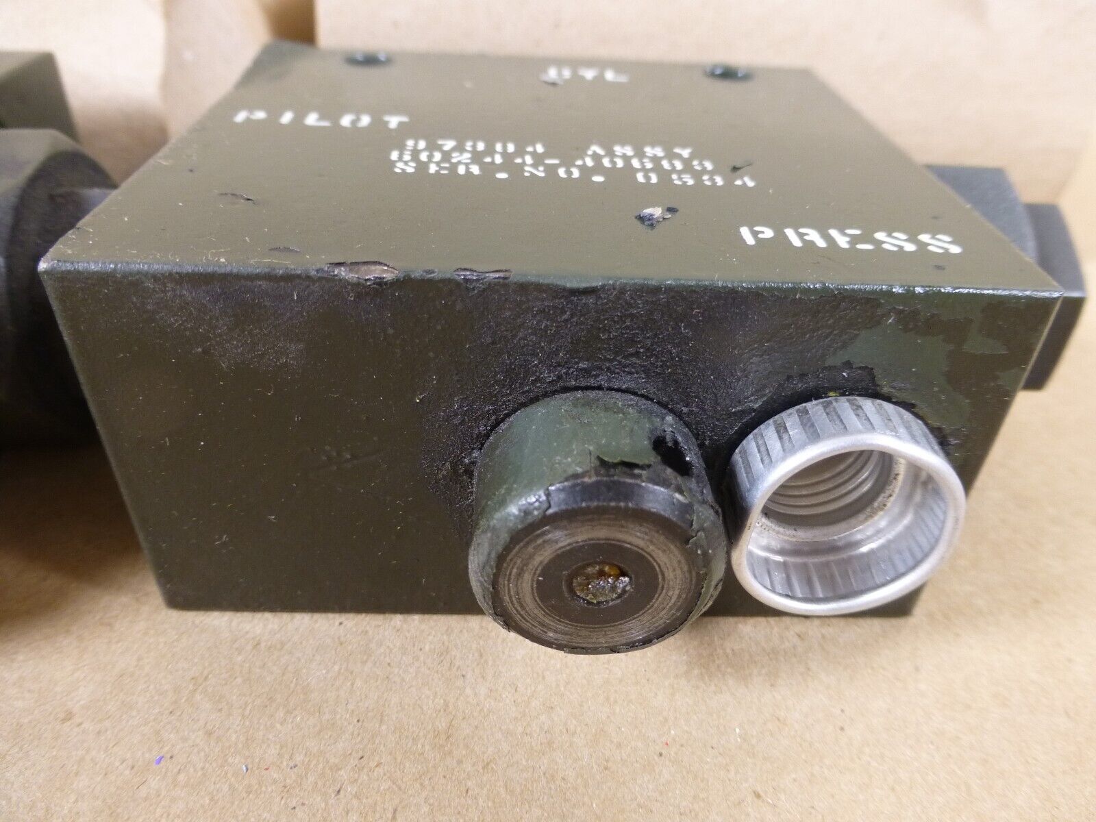 2x Hydraulic Valve Assembly , 60244-40683 , 520110 , 4820-01-319-2316 *FOR PARTS* | Industrial MRO Replacement Parts, Manufacturing Machine Parts &amp; Components, Heavy Equipment Parts Supplier