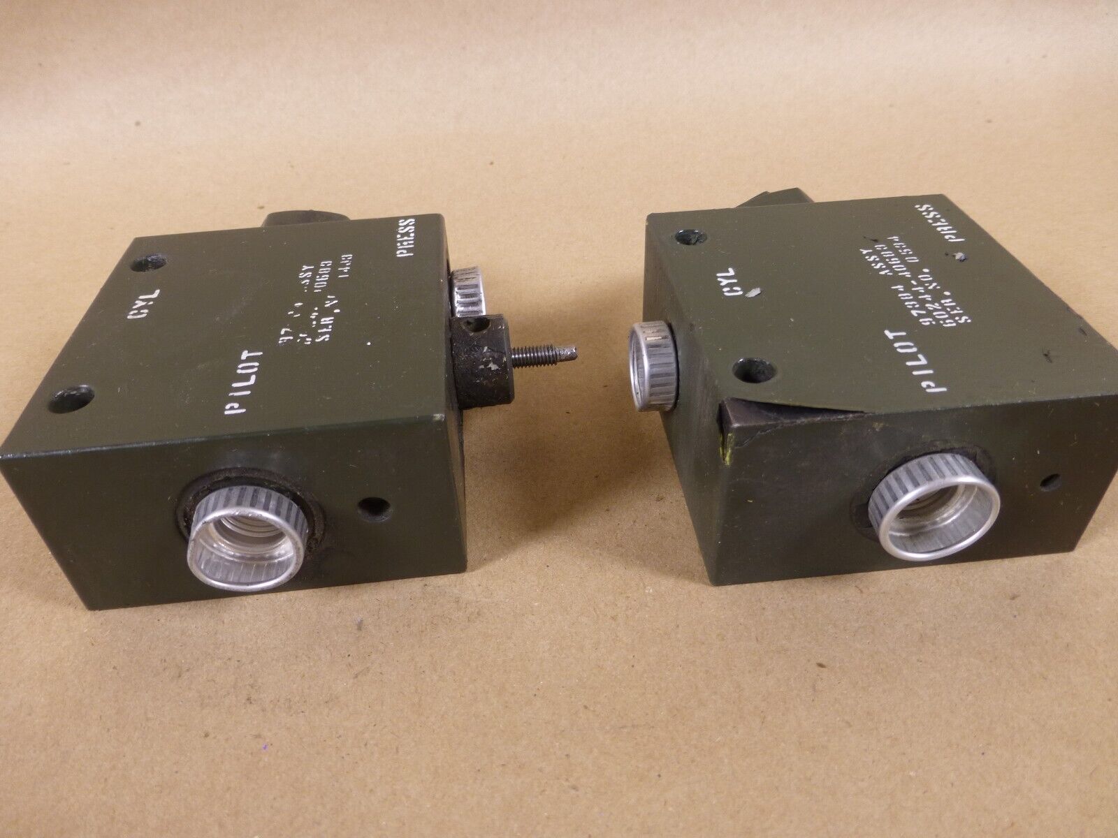 2x Hydraulic Valve Assembly , 60244-40683 , 520110 , 4820-01-319-2316 *FOR PARTS* | Industrial MRO Replacement Parts, Manufacturing Machine Parts &amp; Components, Heavy Equipment Parts Supplier