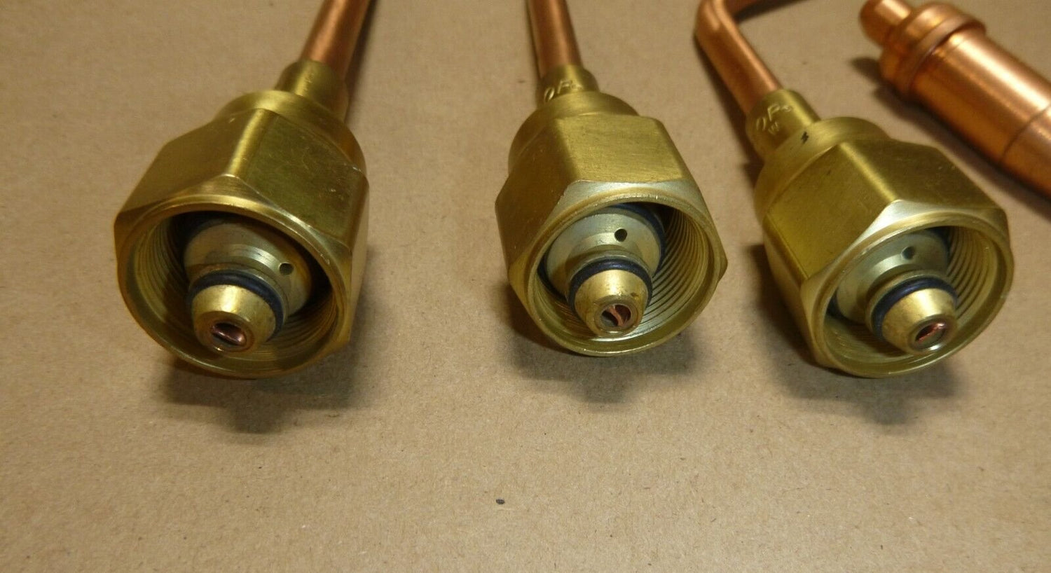 (4 Pc Lot) Victor Torch Tips 00-W, 1-W, 2-W &amp; Acetylene Cutting Tip 3-1-101 | Industrial MRO Tools and Replacement Industrial Equipment Components