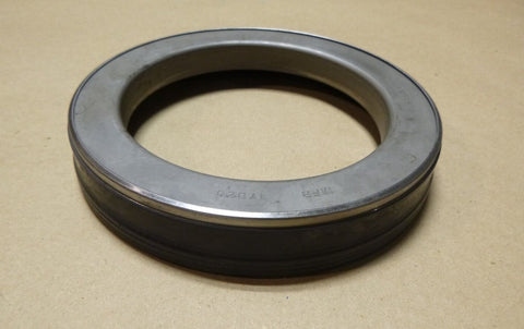 5 - TON INNER WHEEL SEAL M939 M54 M813 M43 M818 M860 M986 M999, 7979349, 12375801 - Royal Equipment USGI