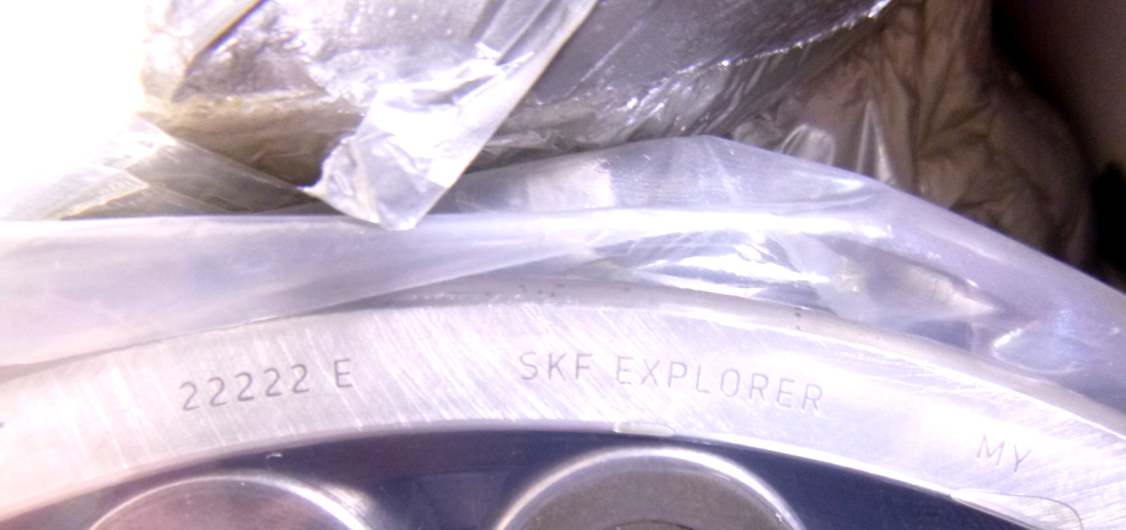 SKF Explorer 22222 E SPHERICAL ROLLER BEARING | Industrial MRO Replacement Parts, Manufacturing Machine Parts &amp; Components, Heavy Equipment Parts Supplier
