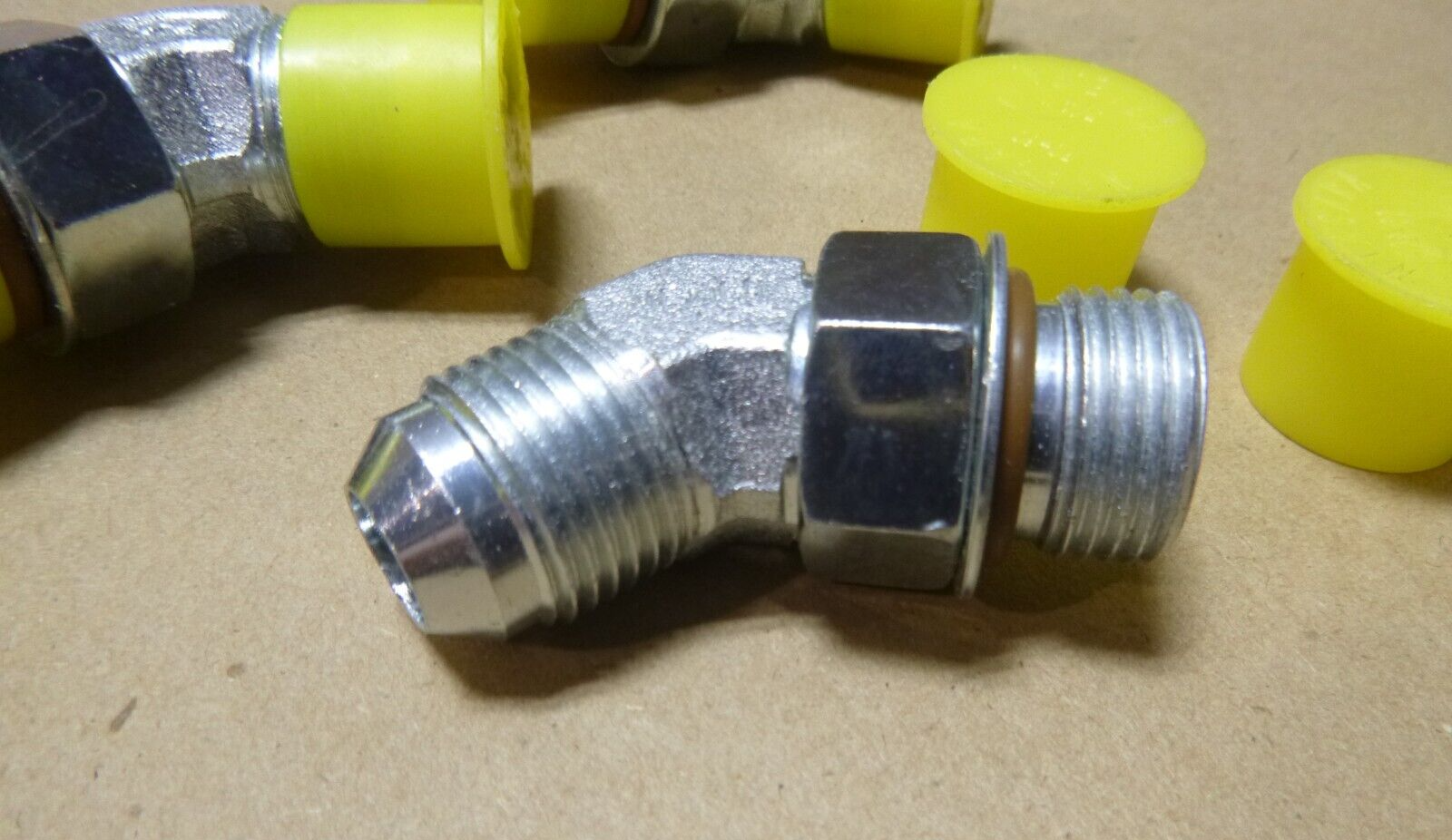 (Lot of 4x) Freightliner 23-12912-800 STEEL ELBOW 45 Deg. Fits VITON O RING, 