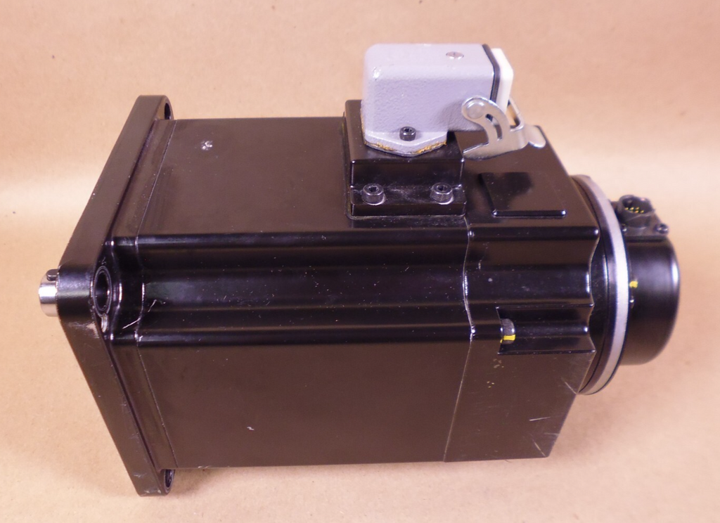 Kawasaki R2AA13200LCP2S ID 50601-1460 AC Servo Motor + PA035-017BC10S ENCODER *UNTESTED* | Industrial Electric Motors, Pumps & Parts