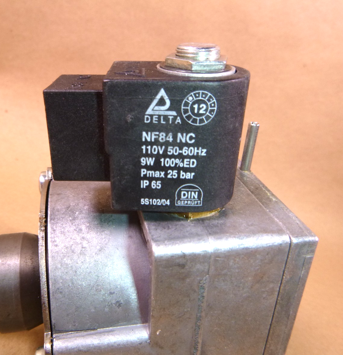 Babington Airtronic Burner Self-Priming/Recirculating Fuel Pump B42000-95-0010 | Industrial MRO Replacement Parts, Manufacturing Machine Parts &amp; Components, Heavy Equipment Parts Supplier