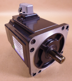 Kawasaki R2AA13200LCP2S ID 50601-1460 AC Servo Motor (No Encoder) *UNTESTED* | Industrial Electric Motors, Pumps & Parts