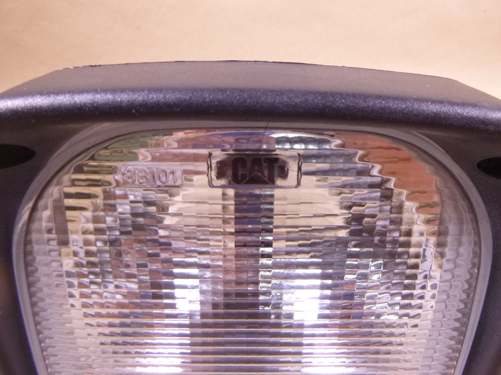 OEM Genuine CAT Caterpillar 9X-1439 Equipment Work Light Lamp 120H 135H 160H *NO HARDWARE* | Industrial Tractor Parts Supplier and Surplus Tractor Parts &amp; Accessories