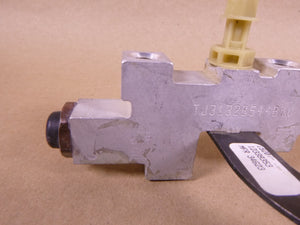 HMMWV M998 Master Cylinder Regulating Valve , 12339353 , 4820-01-186-0822