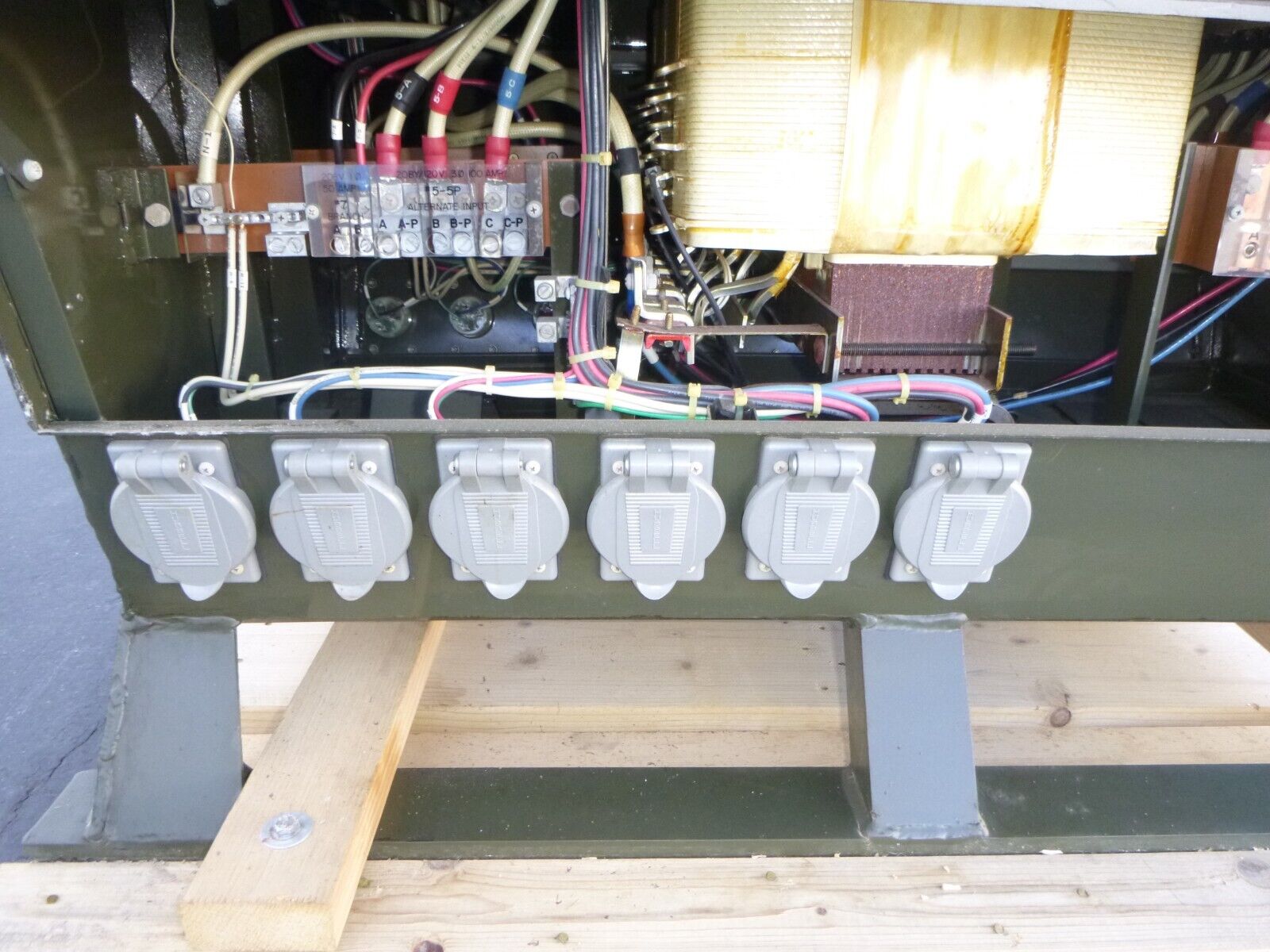 150KW Portable Power Distribution Panel 30 KVA Spider Box 225 Max Output 3 &amp; 1Ph | Electrical MRO Replacement Parts &amp; Components and Commercial Electrical Supplies Company