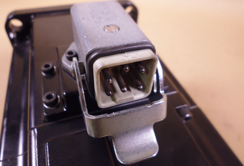 Kawasaki R2AA13200LCP2S ID 50601-1460 AC Servo Motor (No Encoder) *UNTESTED* | Industrial Electric Motors, Pumps & Parts