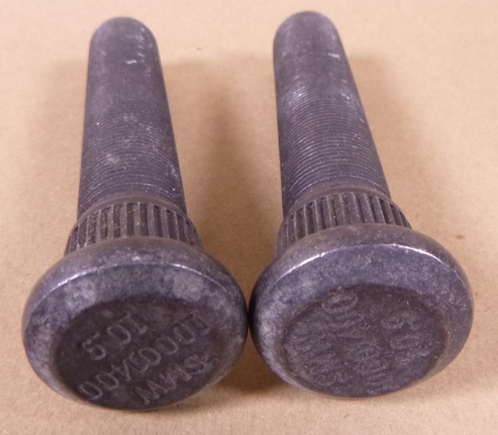 (12 Pack) Wheel Stud Lug Bolt, M22 X 1.5mm x 122mm, 1" Knurled Diameter | Industrial Replacement Nuts & Bolts Distributor and Machinery Screws & Fasteners Supply