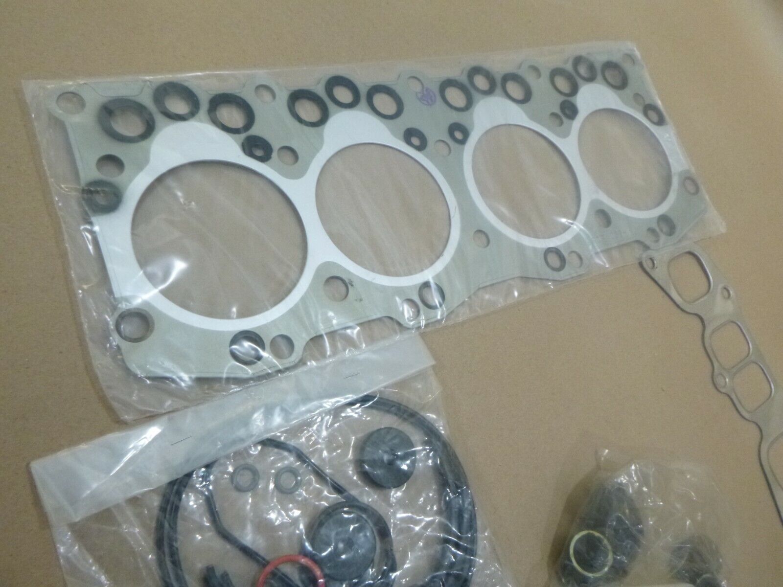 MEP 804A 814A GENERATOR DIESEL ENGINE GASKET KIT 587810-9401 , 2815-01-560-9866 *NOT SURE IF COMPLETE* | Genuine MEP Generator Replacement Parts and Military Surplus Generator Parts