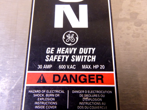 GE TH3361SS Heavy Duty Stainless Steel Safety Switch 30 Amp 3 Ph. Nema 4X Fused