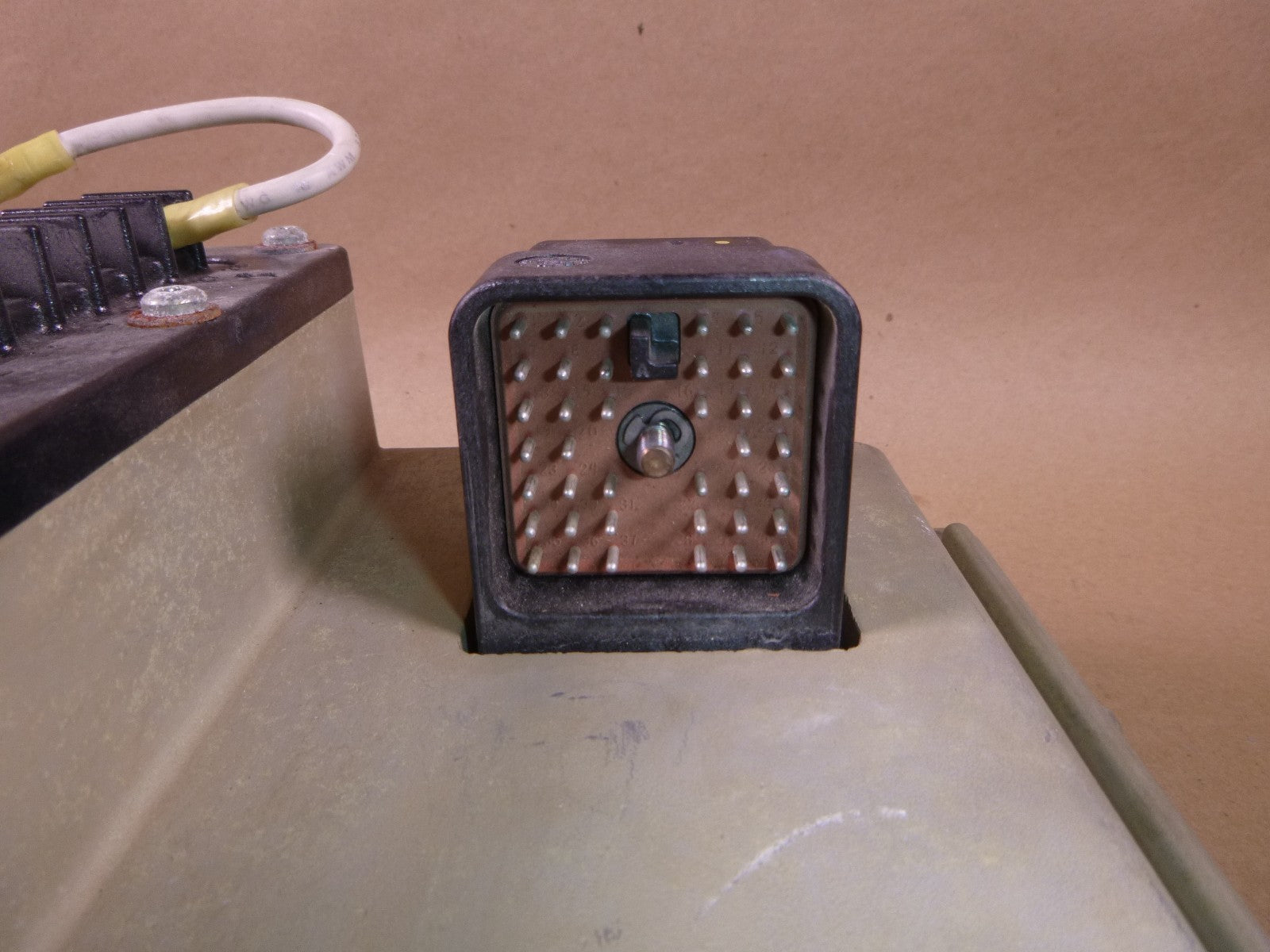 Caterpillar Control Panel 133-6350, 1336350 (Untested, For Parts Not Working) | Industrial Tractor Parts Supplier and Surplus Tractor Parts &amp; Accessories