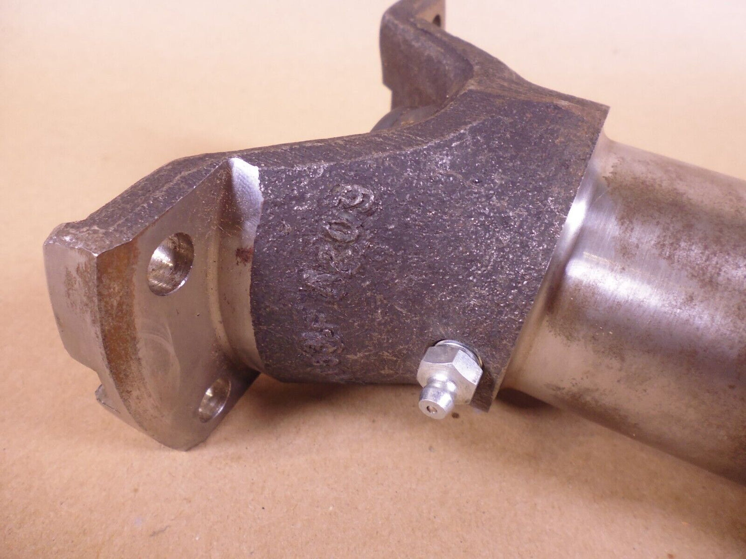MERITOR 62NLS28-82 62N SERIES 1.75″ X 16 SPLINE DRIVESHAFT SLIP YOKE | Replacement Truck Parts, Trailer Accessories, Automobile Supplies, Car Parts &amp; Accessories
