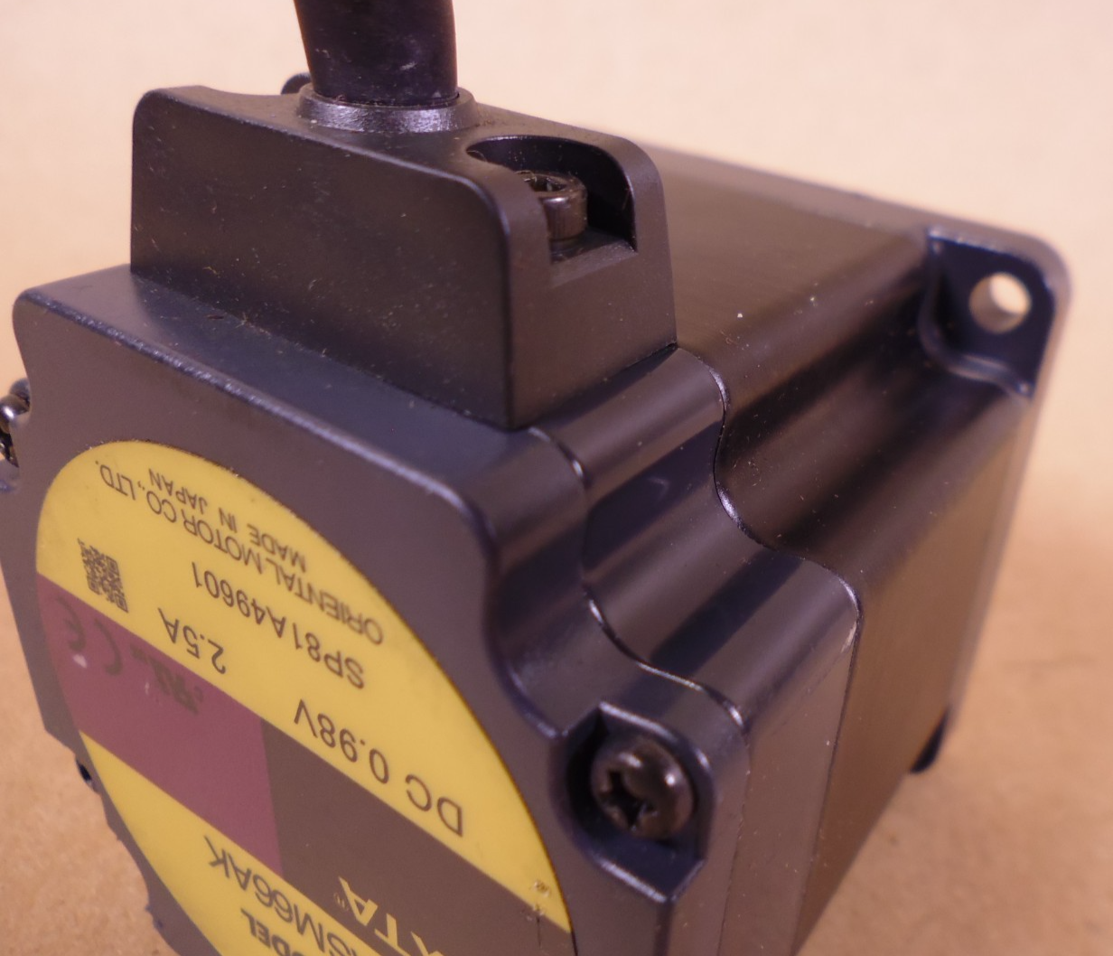 Oriental Motor Vexta ASM66AK Closed Loop Step Motor 2.5A 0.98V | Industrial Electric Motors, Pumps &amp; Parts