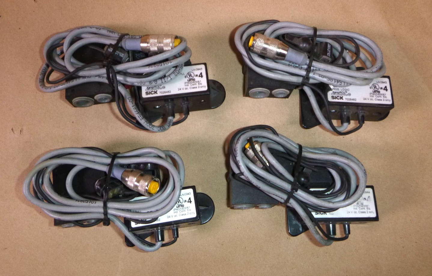 CRUZcontrol Logic Assembly E0001904A Sick 7028482 Photo Electric Sensor (4 Pcs)