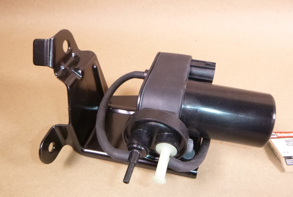 Genuine OEM Ford Motorcraft Power Brake Booster Vacuum Pump BRPV-7, 6C3Z2A451A | Replacement Truck Parts, Trailer Accessories, Automobile Supplies, Car Parts & Accessories