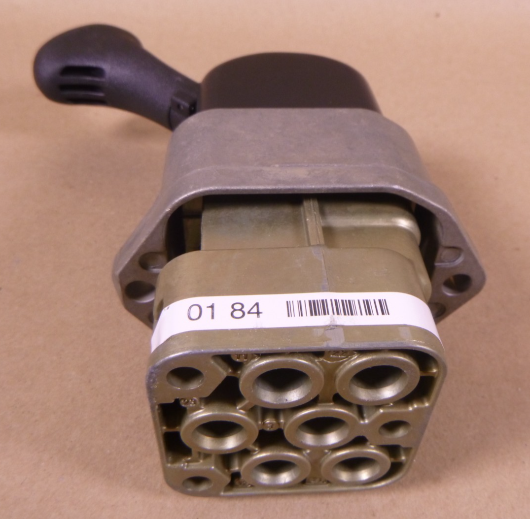 DPM67A Knorr-Bremse Parking Brake Valve For Mercedes A0004200184/004 Axor Actros | Replacement Truck Parts, Trailer Accessories, Automobile Supplies, Car Parts &amp; Accessories