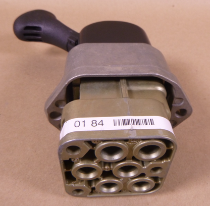 DPM67A Knorr-Bremse Parking Brake Valve For Mercedes A0004200184/004 Axor Actros | Replacement Truck Parts, Trailer Accessories, Automobile Supplies, Car Parts &amp; Accessories