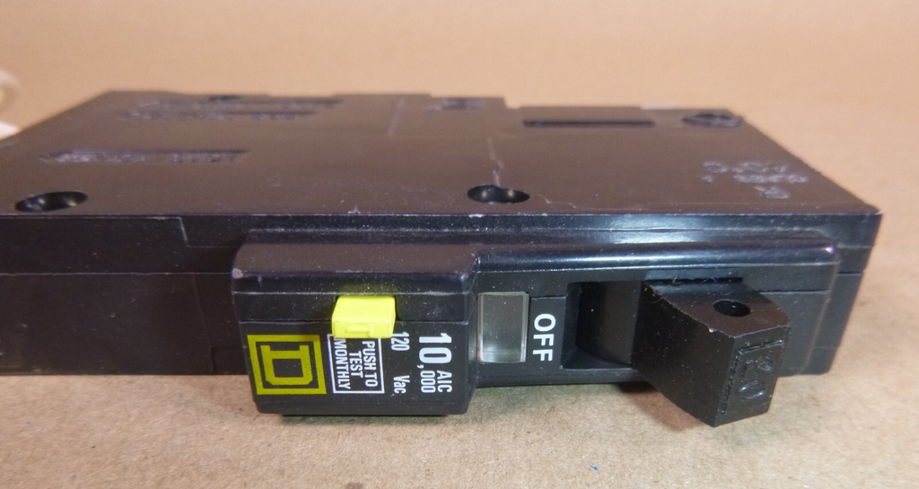 QO120GFI Square D 20 Amp GFCI Plug-In Circuit Breaker 1 Pole 120 Volt | Electrical MRO Replacement Parts & Components and Commercial Electrical Supplies Company