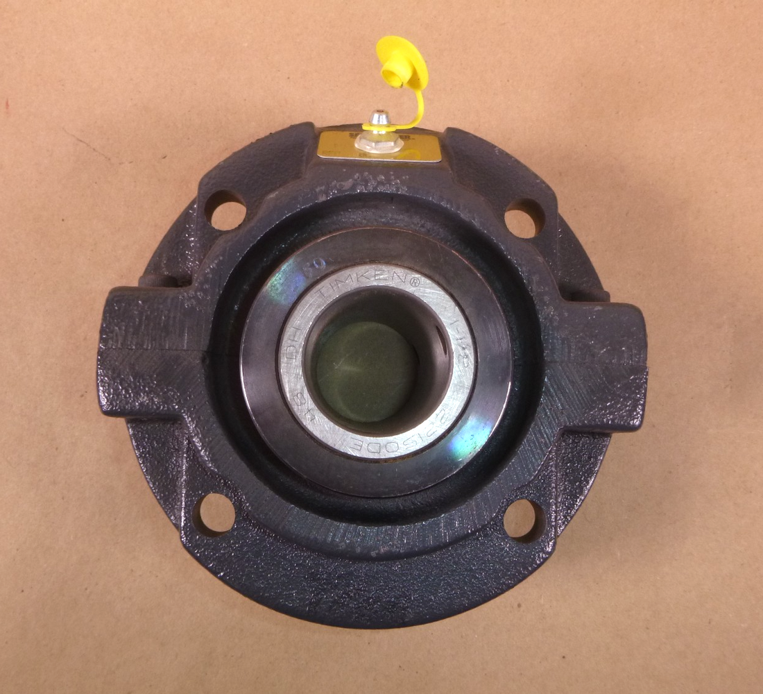 RFP 108C Sealmaster Heavy Duty 1-1/2" Piloted Flange Unit, 4 Bolt,Contact Seals | Industrial MRO Replacement Parts, Manufacturing Machine Parts &amp; Components, Heavy Equipment Parts Supplier