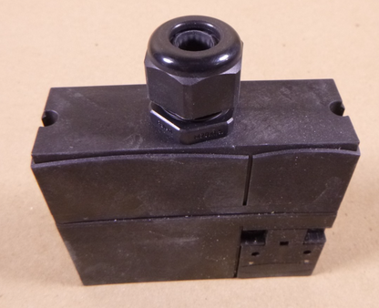 AZM 170SK-02ZRKA Schmersal Safety Switch 1144263, 24VAC/DC, 1054223000 | Electrical MRO Replacement Parts &amp; Components and Commercial Electrical Supplies Company