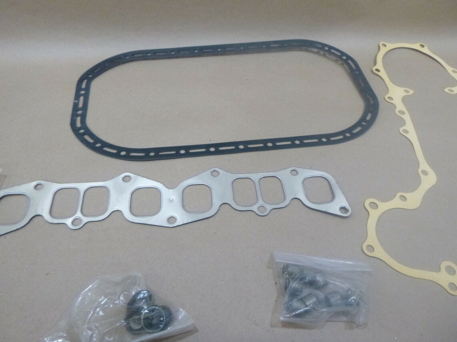 MEP 804A 814A GENERATOR DIESEL ENGINE GASKET KIT 587810-9401 , 2815-01-560-9866 *NOT SURE IF COMPLETE* | Genuine MEP Generator Replacement Parts and Military Surplus Generator Parts