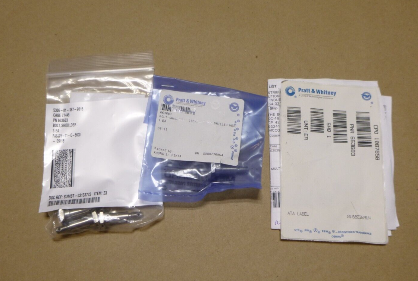 4x USGI Pratt &amp; Whitney 663683 Shoulder Bolt , NSN 5306-01-387-9816 | Industrial Replacement Nuts &amp; Bolts Distributor and Machinery Screws &amp; Fasteners Supply