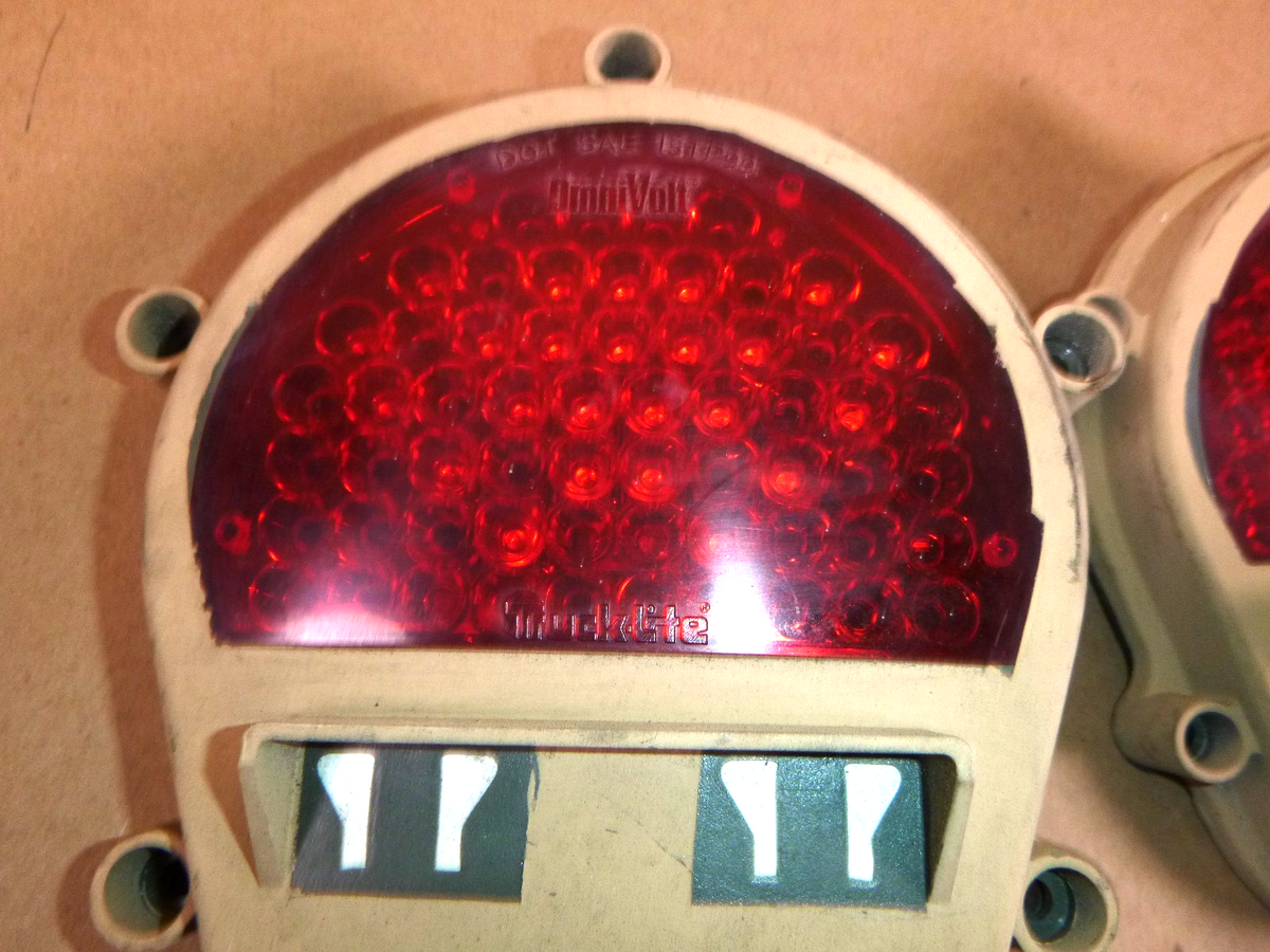 USGI M939 Humvee Rear Composite Thin Lights Painted Tan Truck Lite 07240, 07358