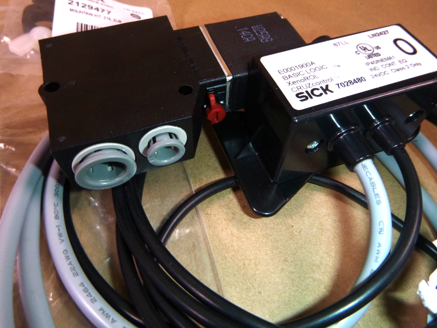 CRUZcontrol Logic Assembly E0001900A Sick 7028480 Photo Electric Sensor 24 Volt