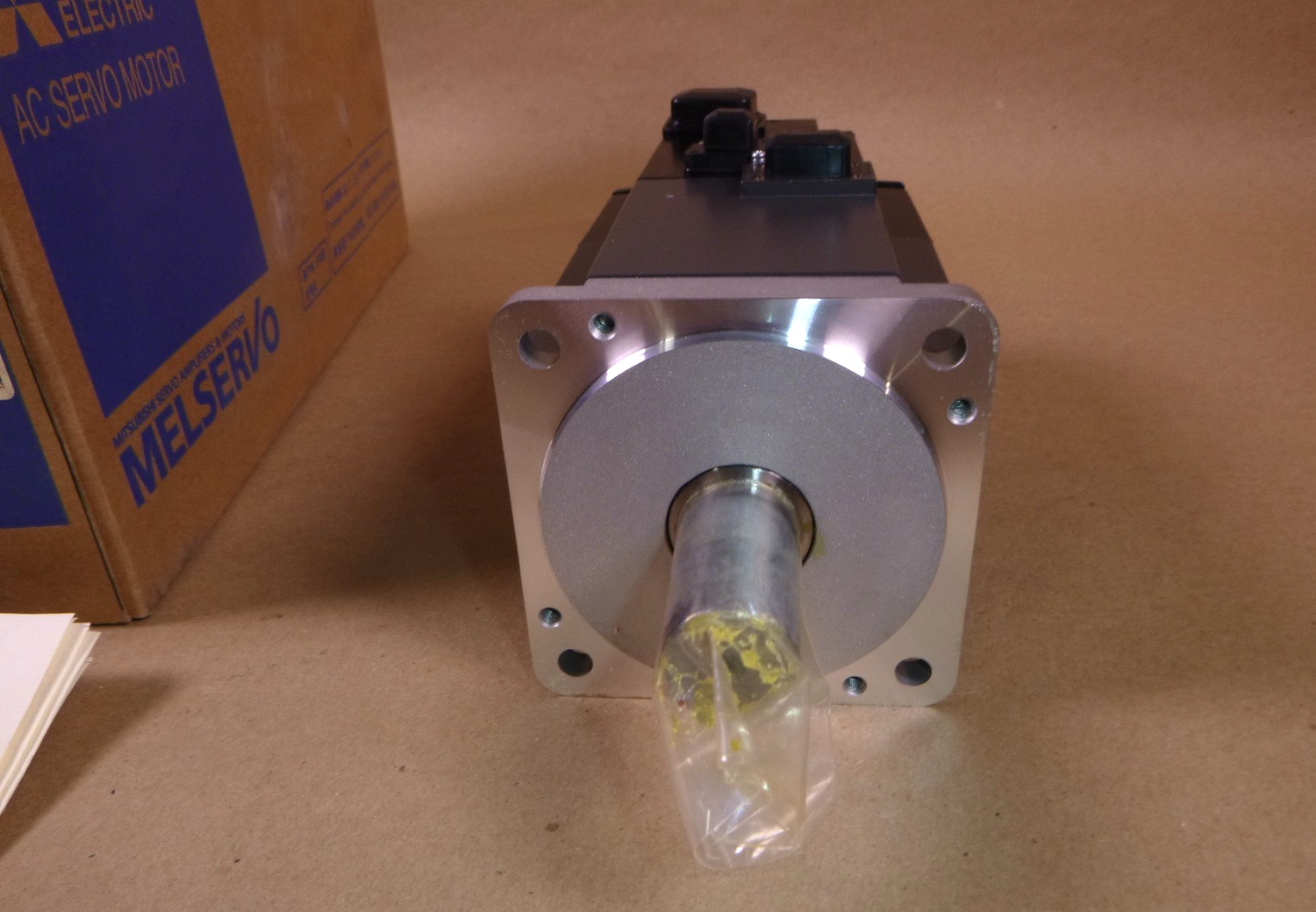Mitsubishi AC Servo Motor HF-KP73B, HFKP73B Made in Japan | Industrial Electric Motors, Pumps &amp; Parts