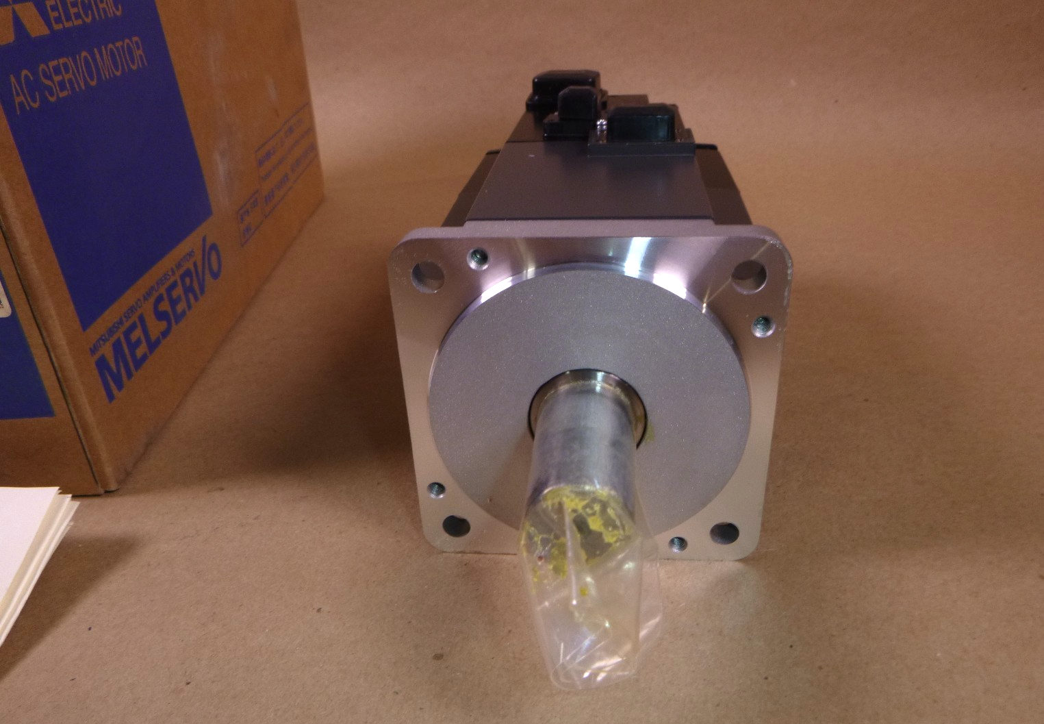 Mitsubishi AC Servo Motor HF-KP73B, HFKP73B Made in Japan | Industrial Electric Motors, Pumps &amp; Parts