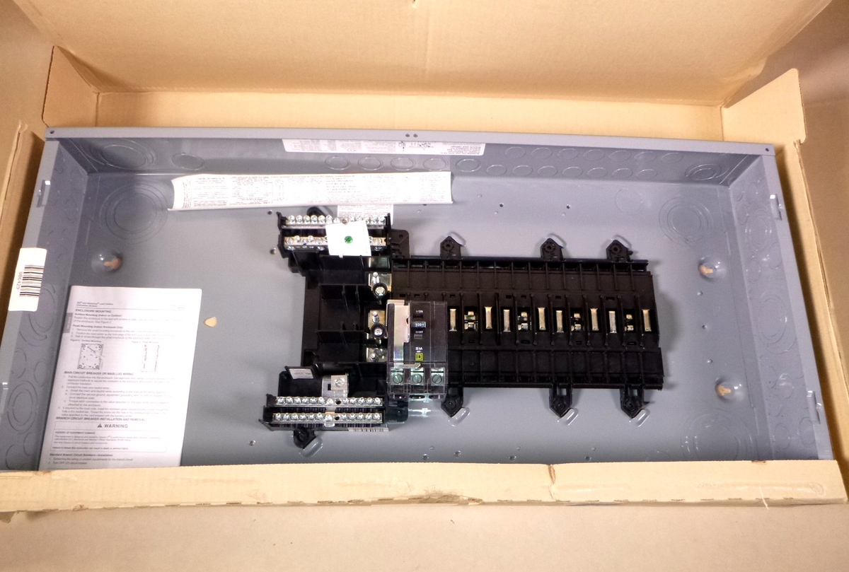 Q0327M100 Square D 27 Circuit 100A Load Center Main Breaker 3 Phase, 120/240V