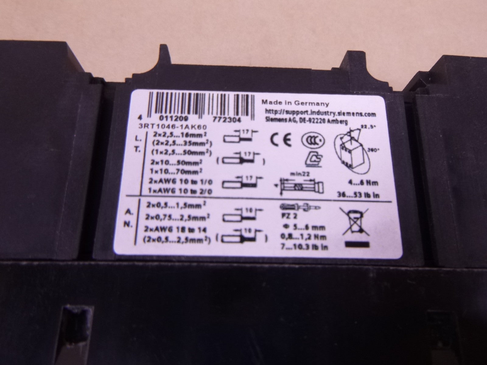 Siemens 3RT1046-1AK60 Contactor 3RT10461AK60 OEM 110V/120V 50/60HZ , 45kW 400V